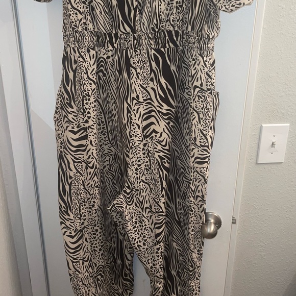 Animal print jumpsuit - Picture 4 of 4